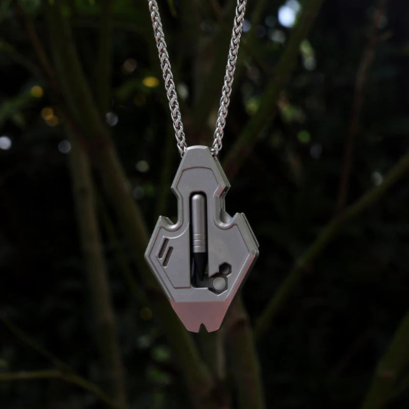Babotoys The Flounder 2.0: 13-in-1 Titanium EDC Multitool Pendant