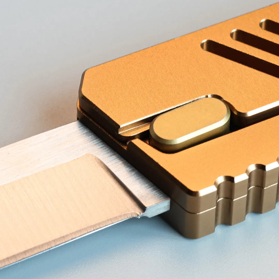Babotoys Gravity-Assisted Knife Set