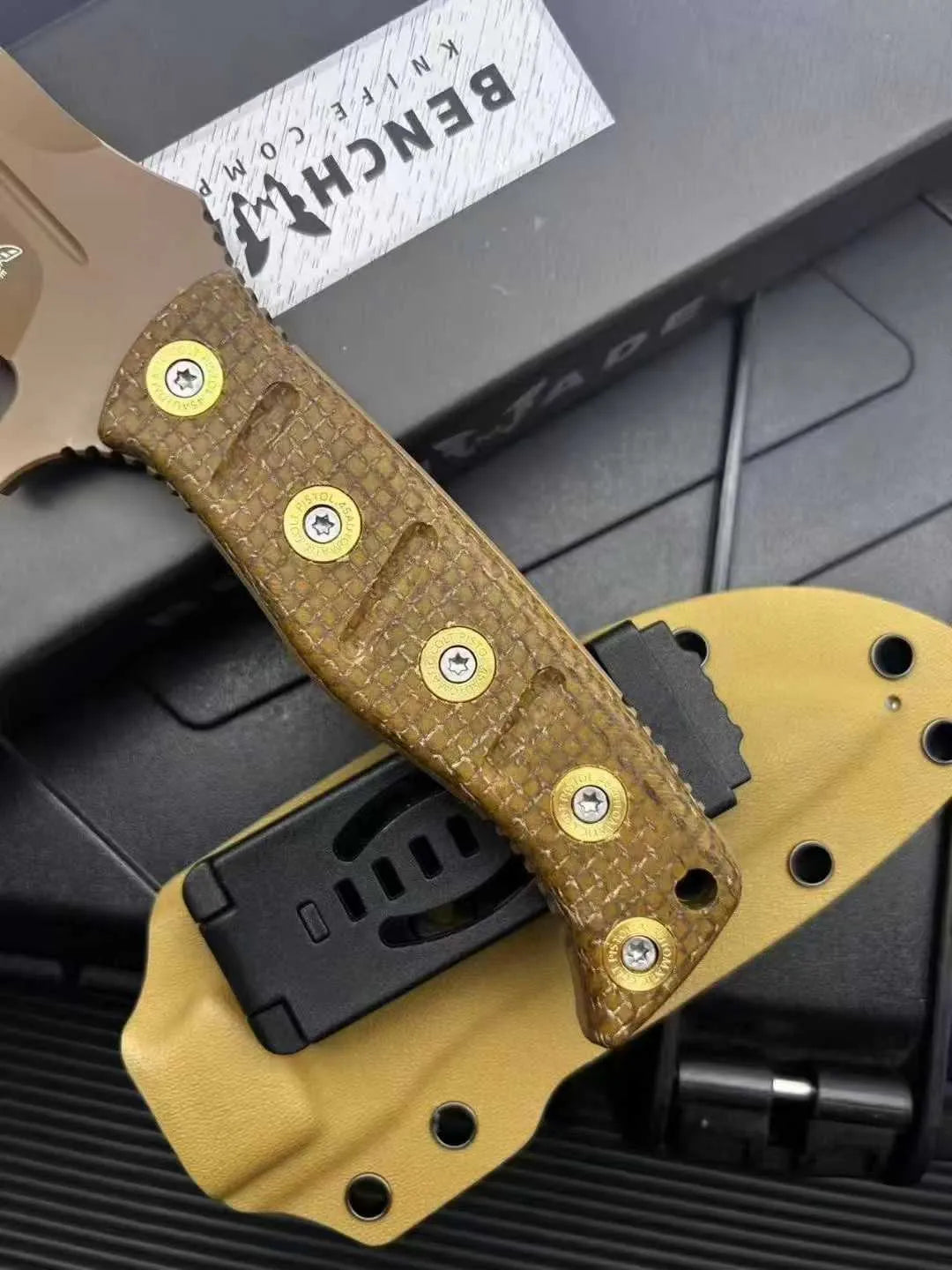 Benchmade 375