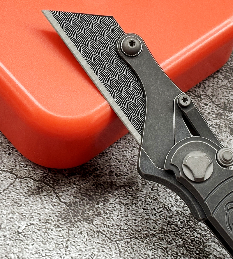 Titanium Eagle Claw Knife