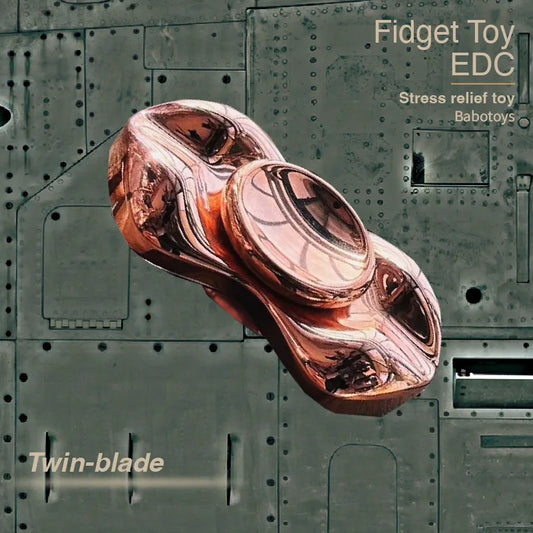 Twin-blade design Spinner