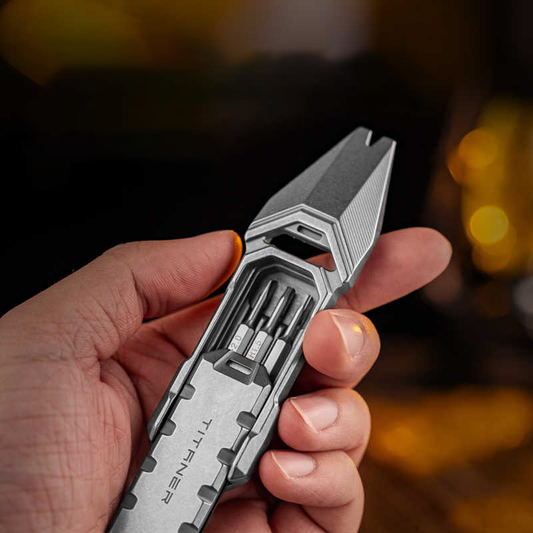 Multifunctional Push Card Pry Bar